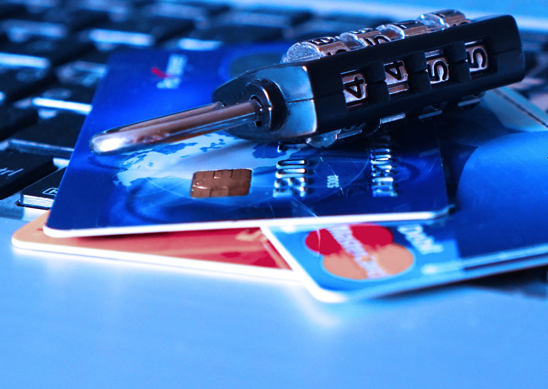 Card-issuing banks in Singapore to require additional verification for mobile wallet users