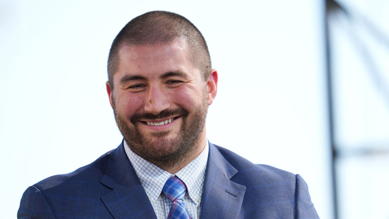 NFL Players Association executive JC Tretter is resigning amid union overhaul